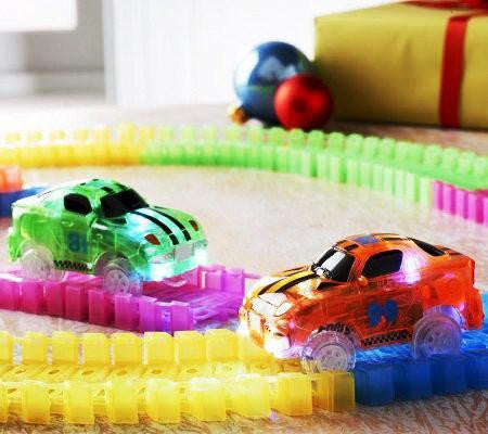 'Glow Tracks' Racing Set