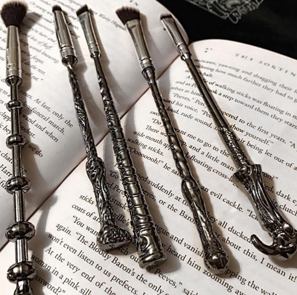 Magical Wand Makeup Brush Set (5 pcs) (Free Shipping)