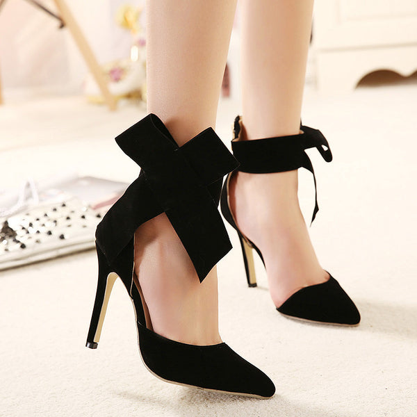Bowtie High heel <3