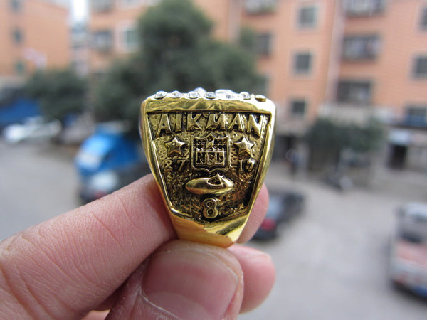 Dallas Cowboys Super Bowl championship rings  (1971,1977, 1992,1993,1995)