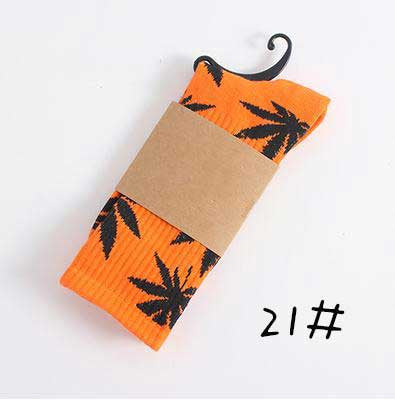 GANJA LEAF SOCKS