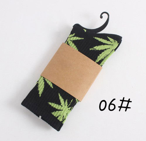 GANJA LEAF SOCKS