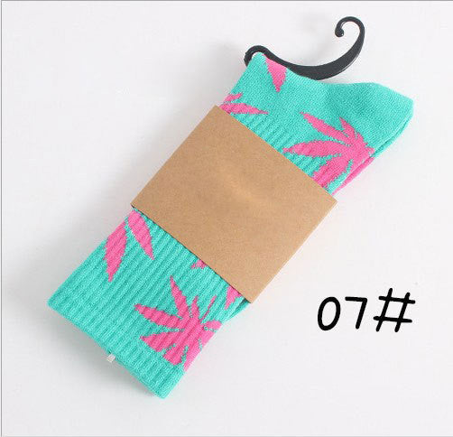 GANJA LEAF SOCKS