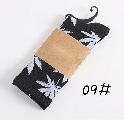 GANJA LEAF SOCKS