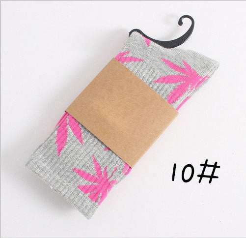 GANJA LEAF SOCKS