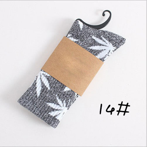 GANJA LEAF SOCKS