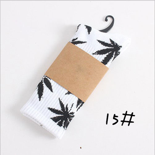 GANJA LEAF SOCKS
