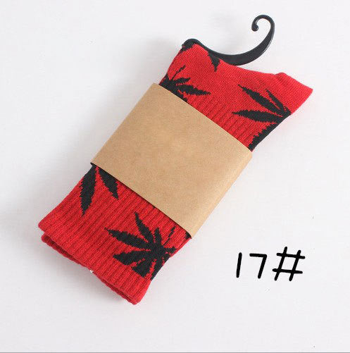 GANJA LEAF SOCKS