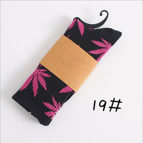 GANJA LEAF SOCKS