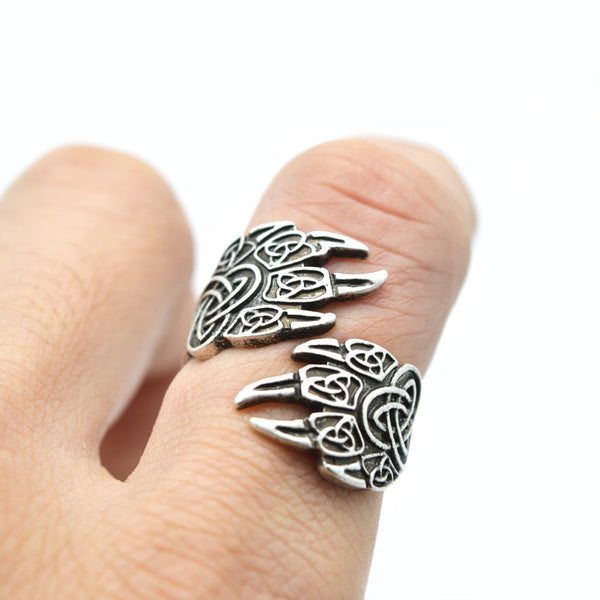 Wolf claws ring