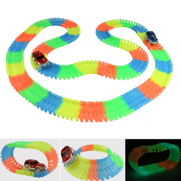 'Glow Tracks' Racing Set