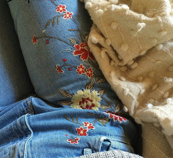 Flower embroidery jeans