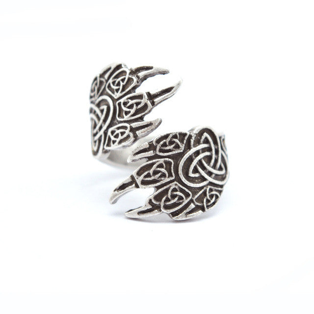 Wolf claws ring
