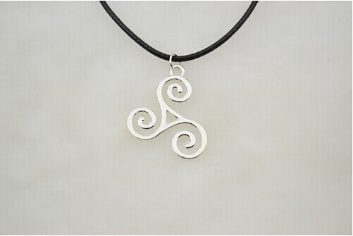 Triskelion necklace