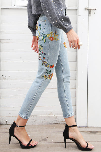 Floral Embroidery jeans ( AC08 )